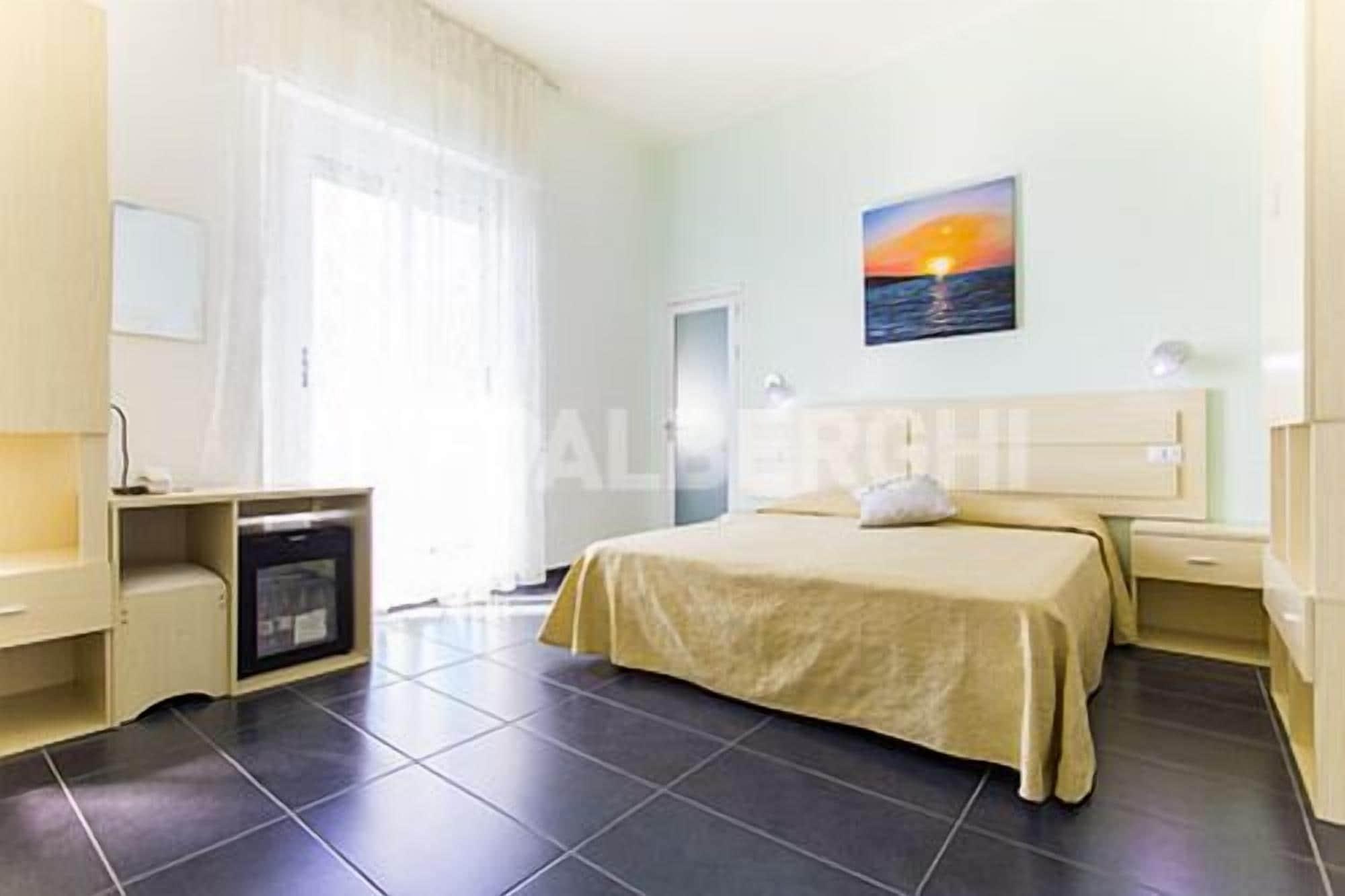 Hotel Spiaggia Marconi Rimini Exterior photo