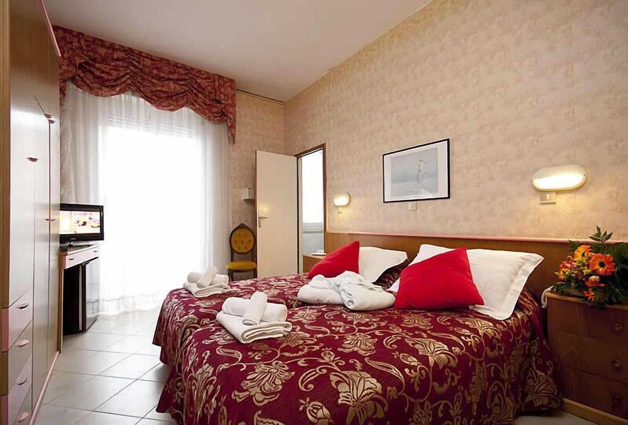 Hotel Spiaggia Marconi Rimini Exterior photo